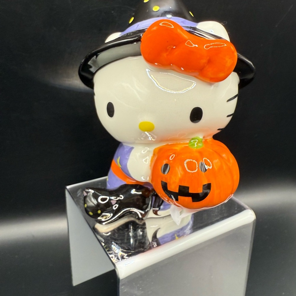 Blue Sky Halloween Hello Kitty Witch with Orange Pumpkin & Black Cat NWT
